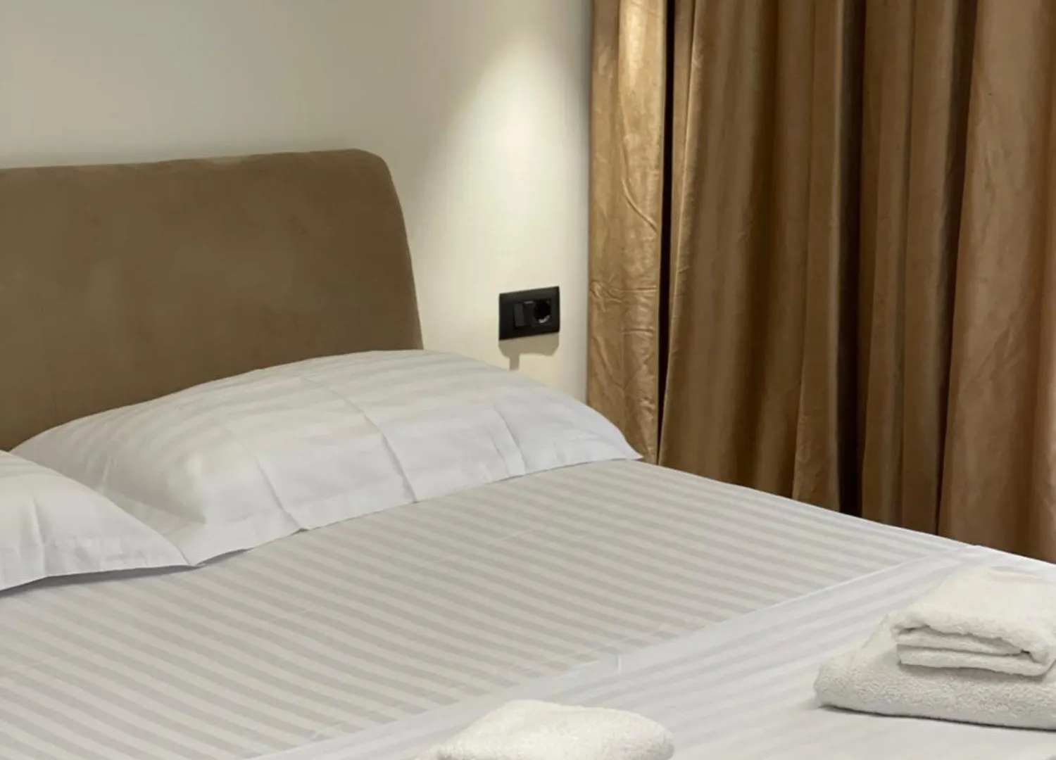 Tirana Premium Stay 0*,
